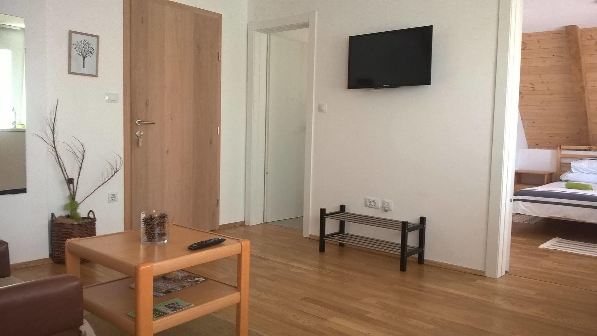 Guesthouse Bor Plitvice Lakes Плитвицкие озёра Экстерьер фото